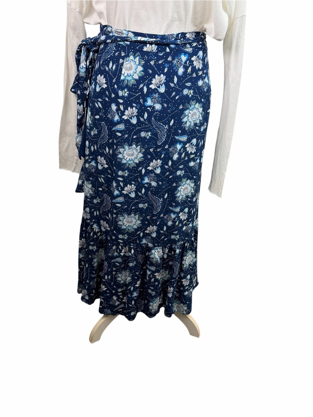 GAP | Blue White Floral Wrap Midi Skirt - Picture 3 of 6